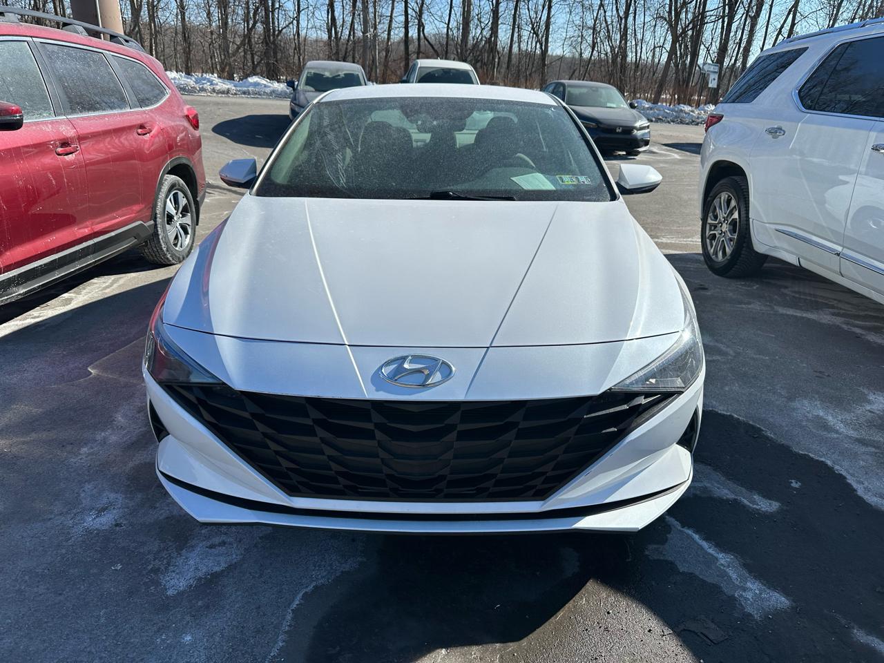 Hyundai Elantra SE IVT 2022