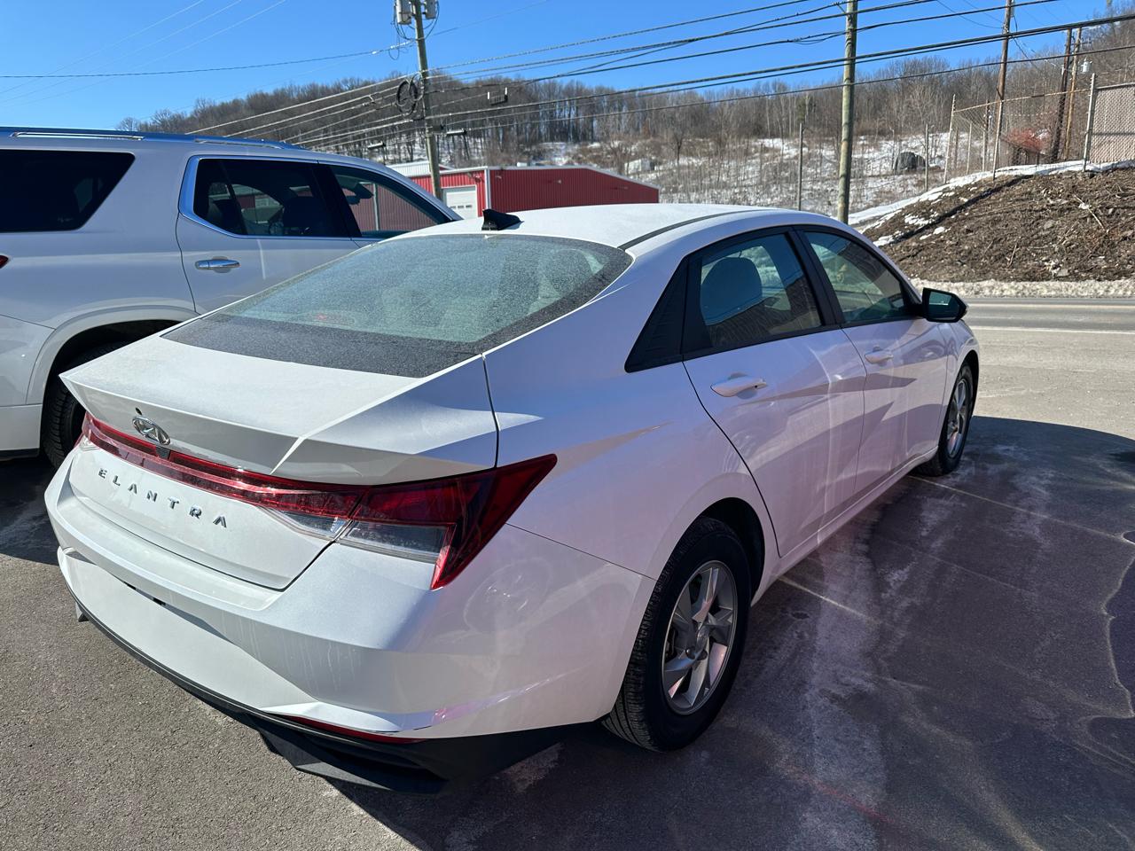 Hyundai Elantra SE IVT 2022