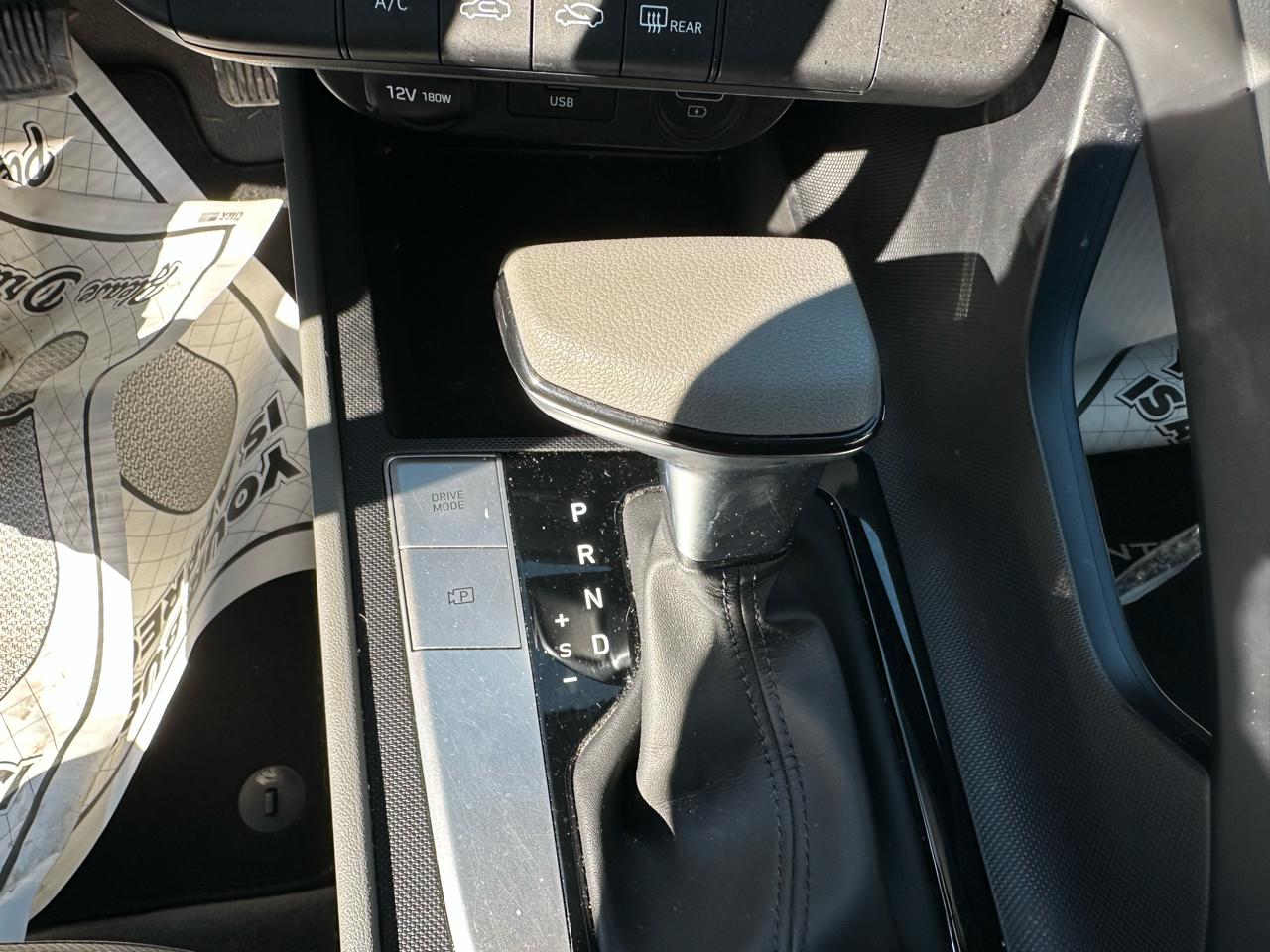 Hyundai Elantra SE IVT 2022