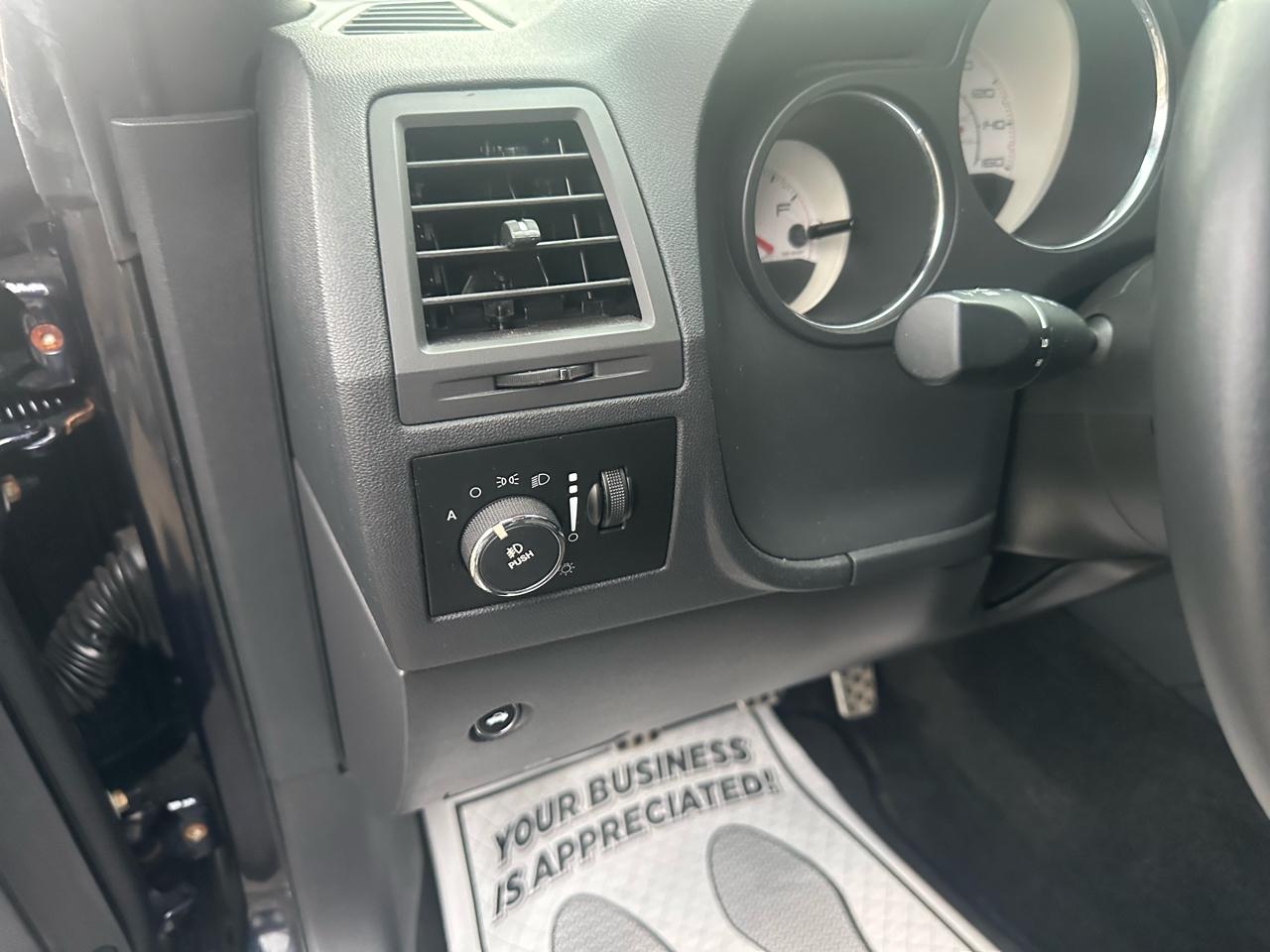 Dodge Challenger 2dr Cpe R/T Classic 2012