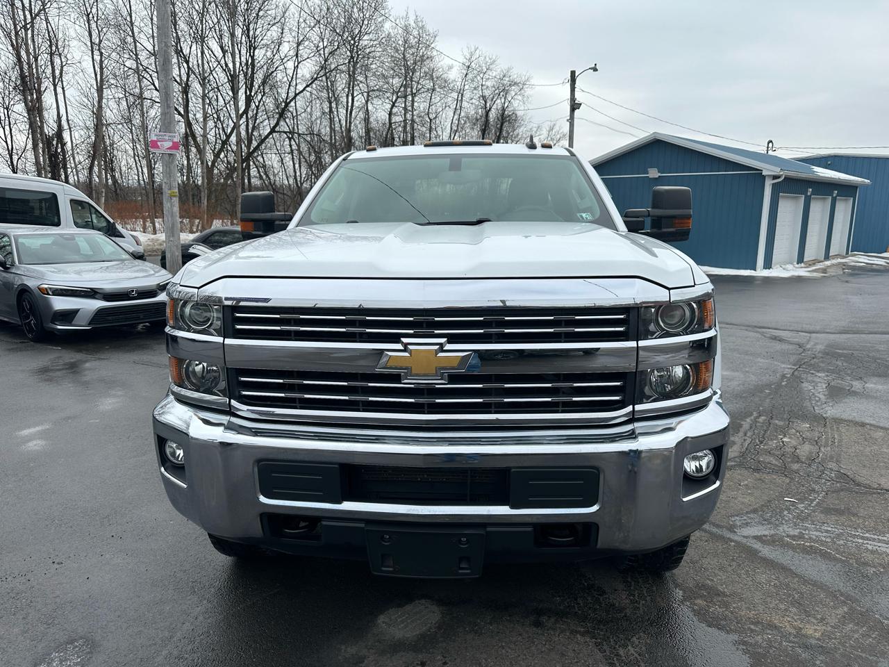 Chevrolet Silverado 2500HD 4WD Double Cab 144.2" LT 2017