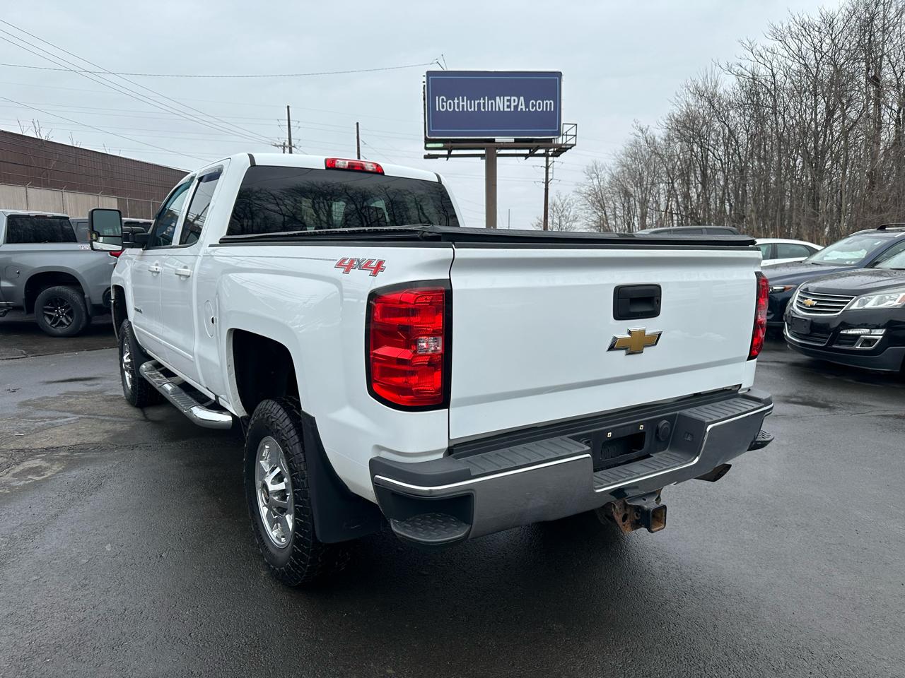 Chevrolet Silverado 2500HD 4WD Double Cab 144.2" LT 2017