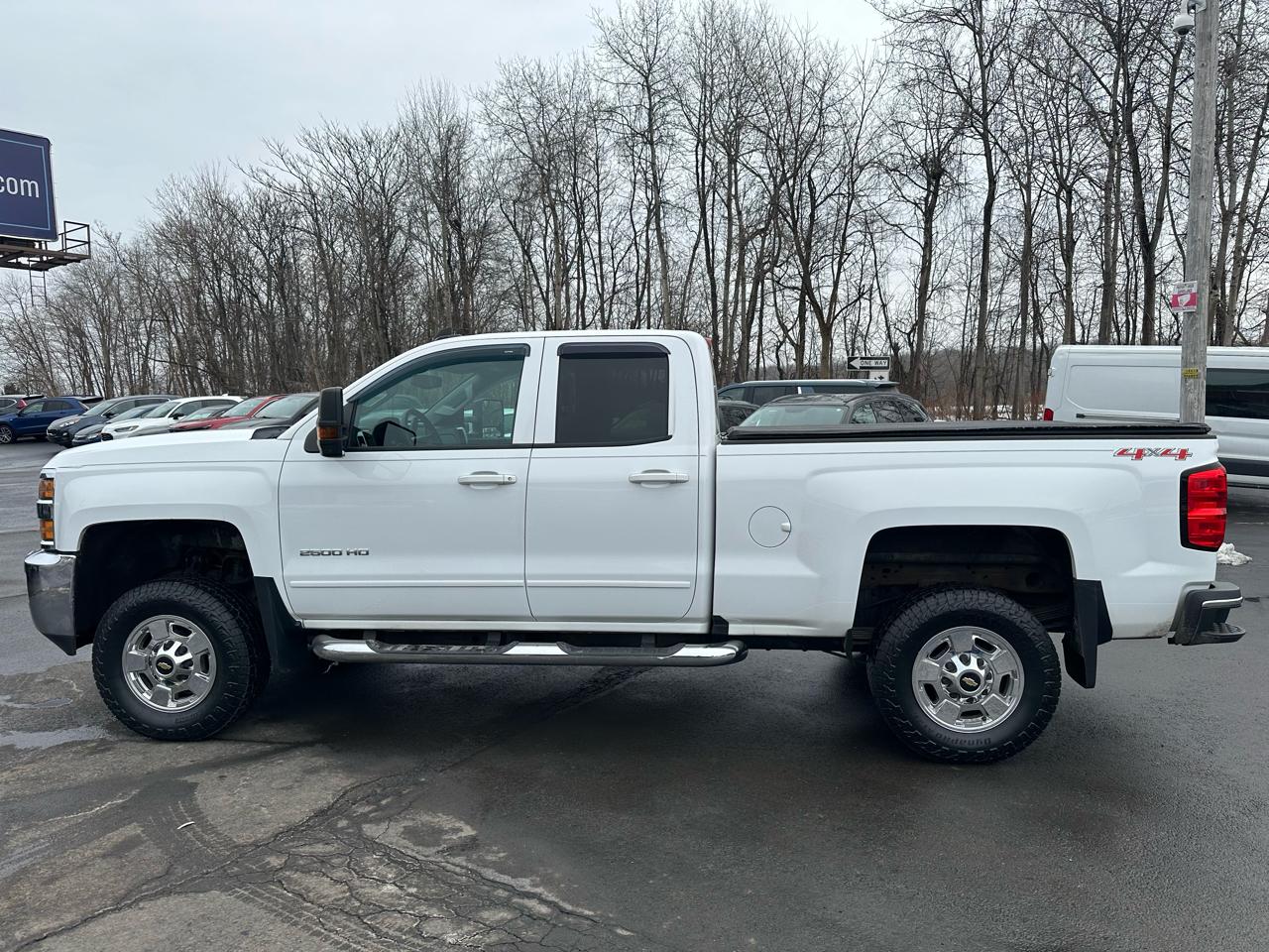 Chevrolet Silverado 2500HD 4WD Double Cab 144.2" LT 2017