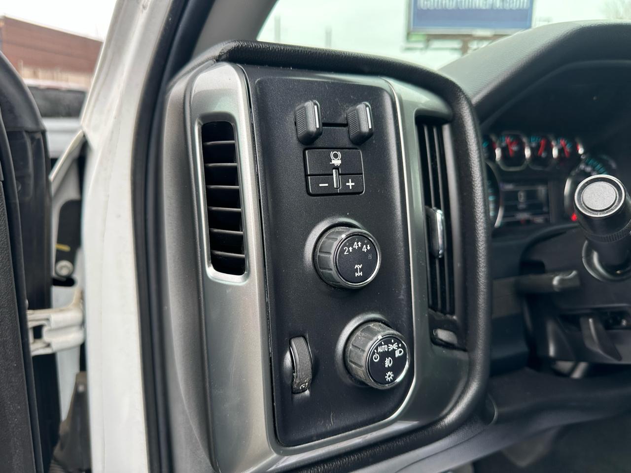 Chevrolet Silverado 2500HD 4WD Double Cab 144.2" LT 2017