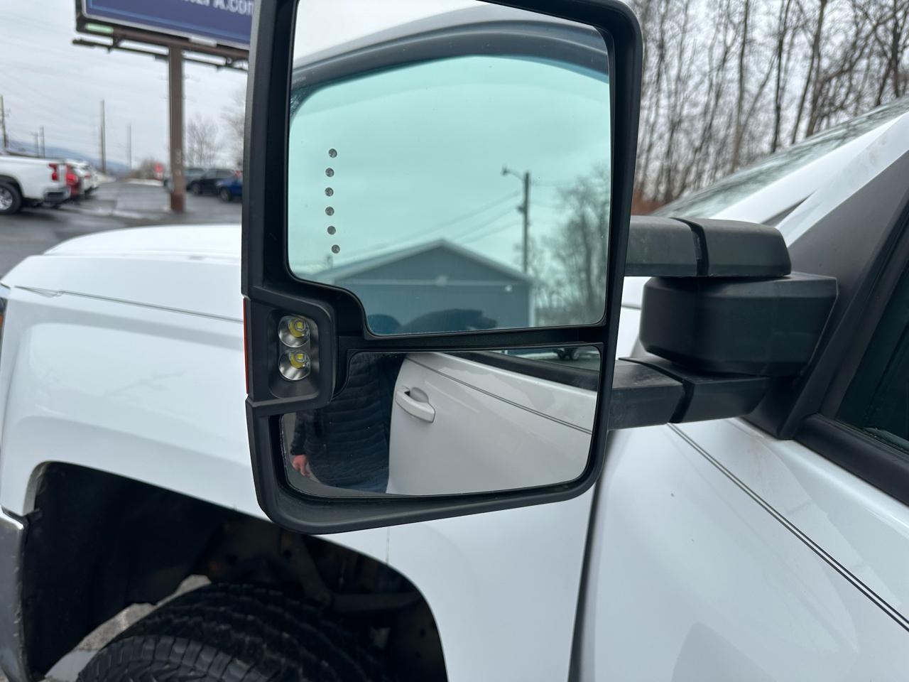 Chevrolet Silverado 2500HD 4WD Double Cab 144.2" LT 2017