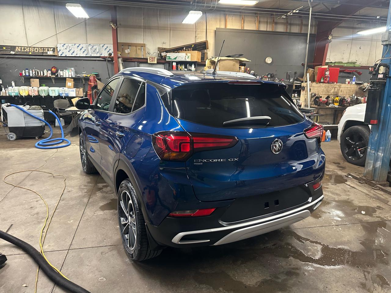 Buick Encore GX AWD 4dr Select 2021