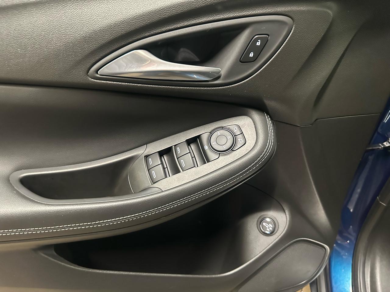 Buick Encore GX AWD 4dr Select 2021