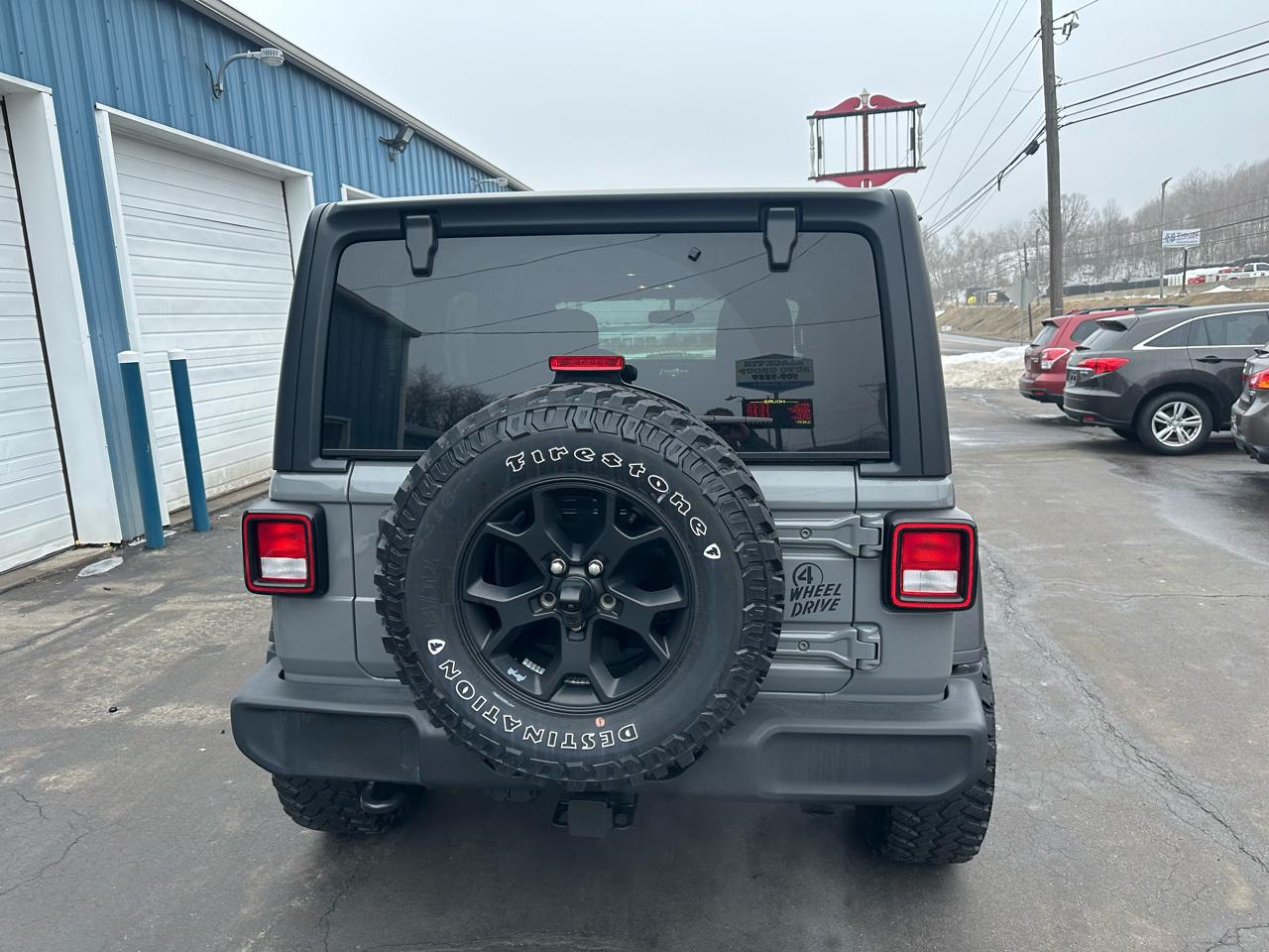 Jeep Wrangler Unlimited Willys 4x4 2022