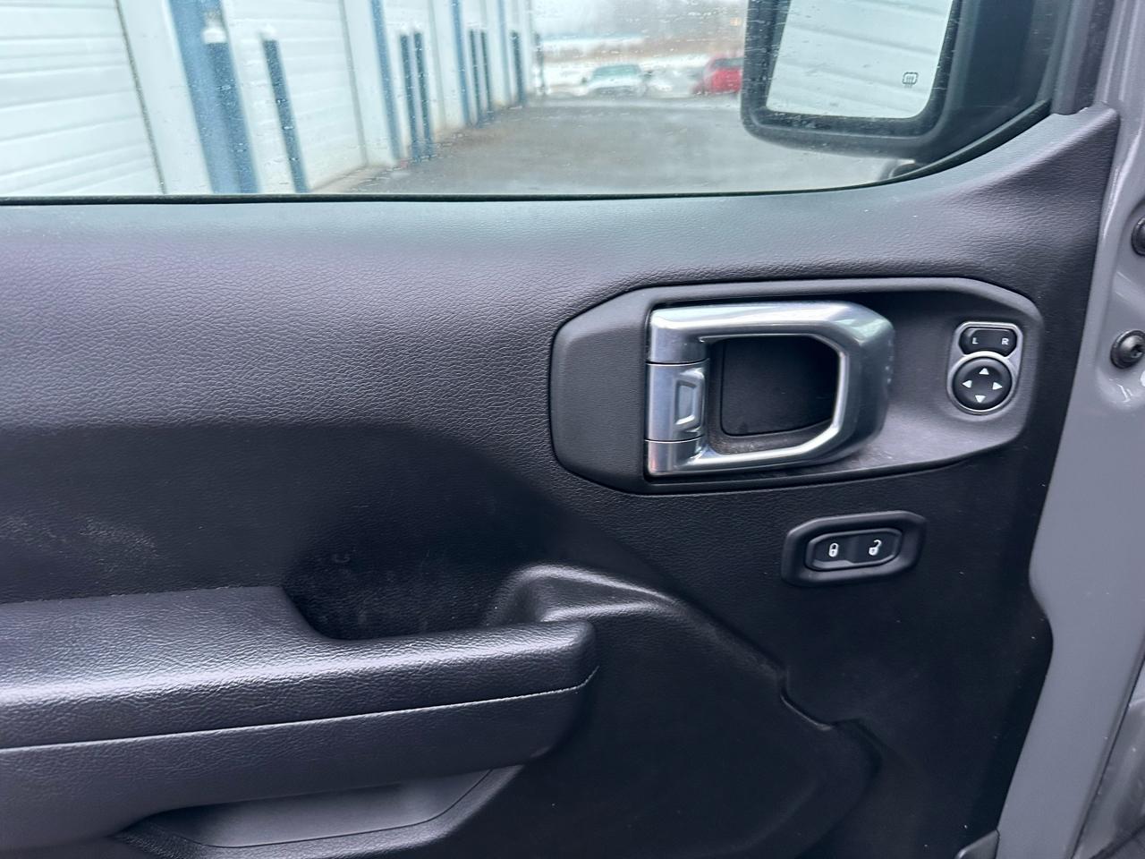 Jeep Wrangler Unlimited Willys 4x4 2022