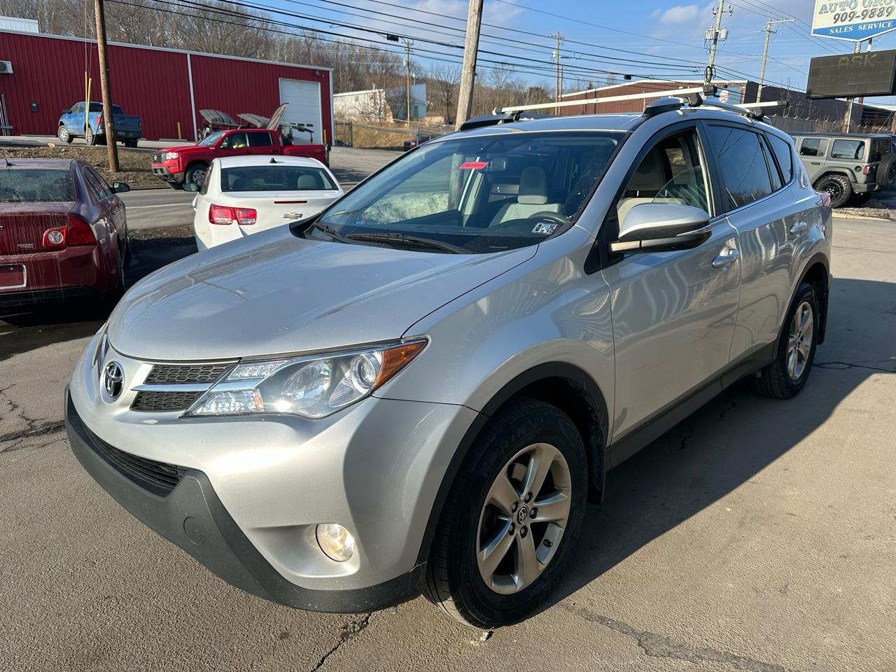 Toyota RAV4 AWD 4dr XLE (Natl) 2015