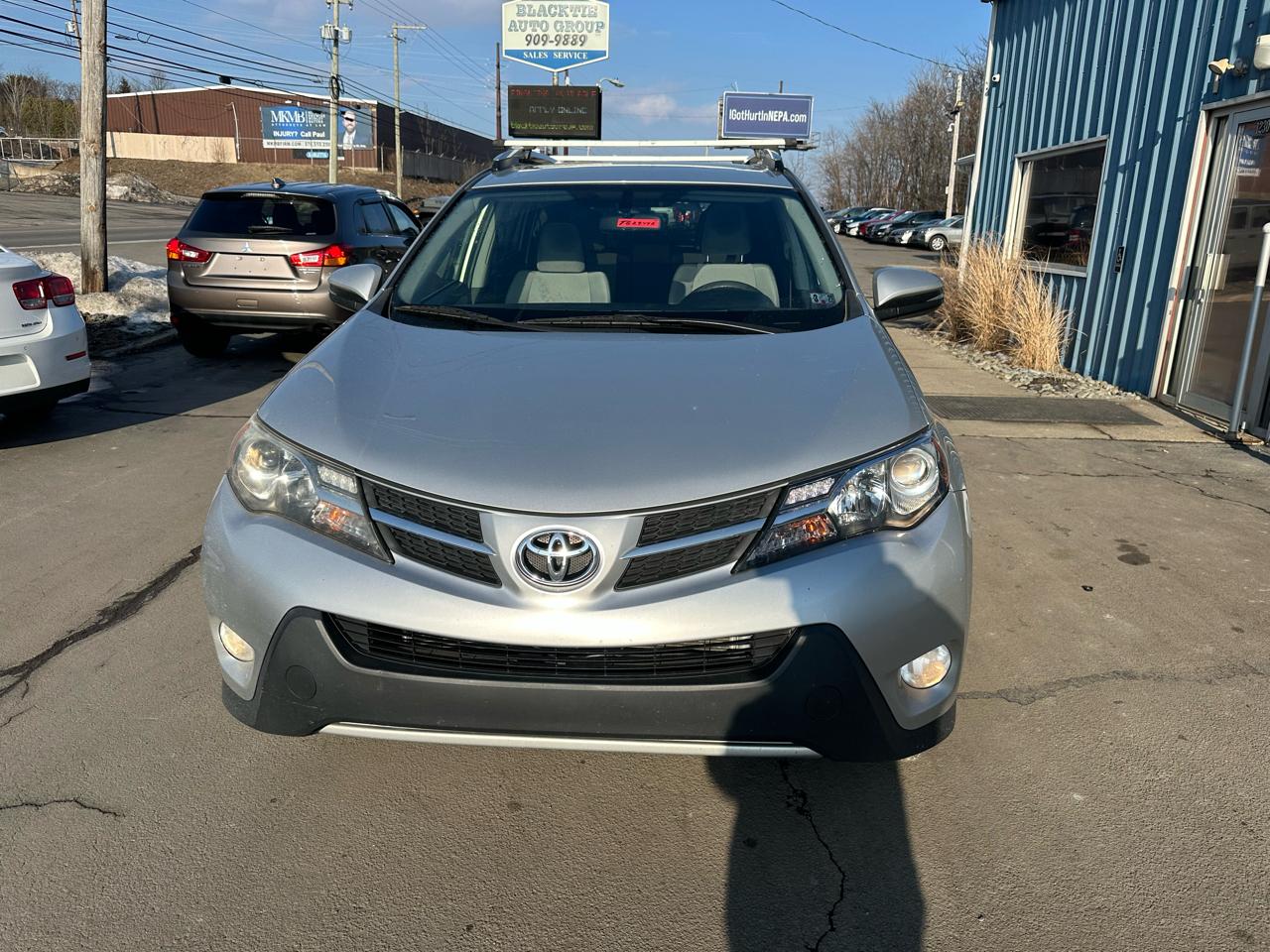 Toyota RAV4 AWD 4dr XLE (Natl) 2015