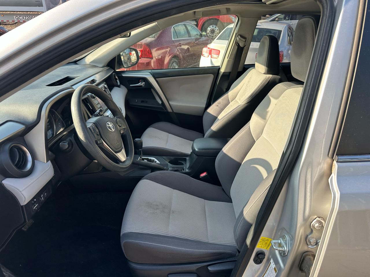 Toyota RAV4 AWD 4dr XLE (Natl) 2015