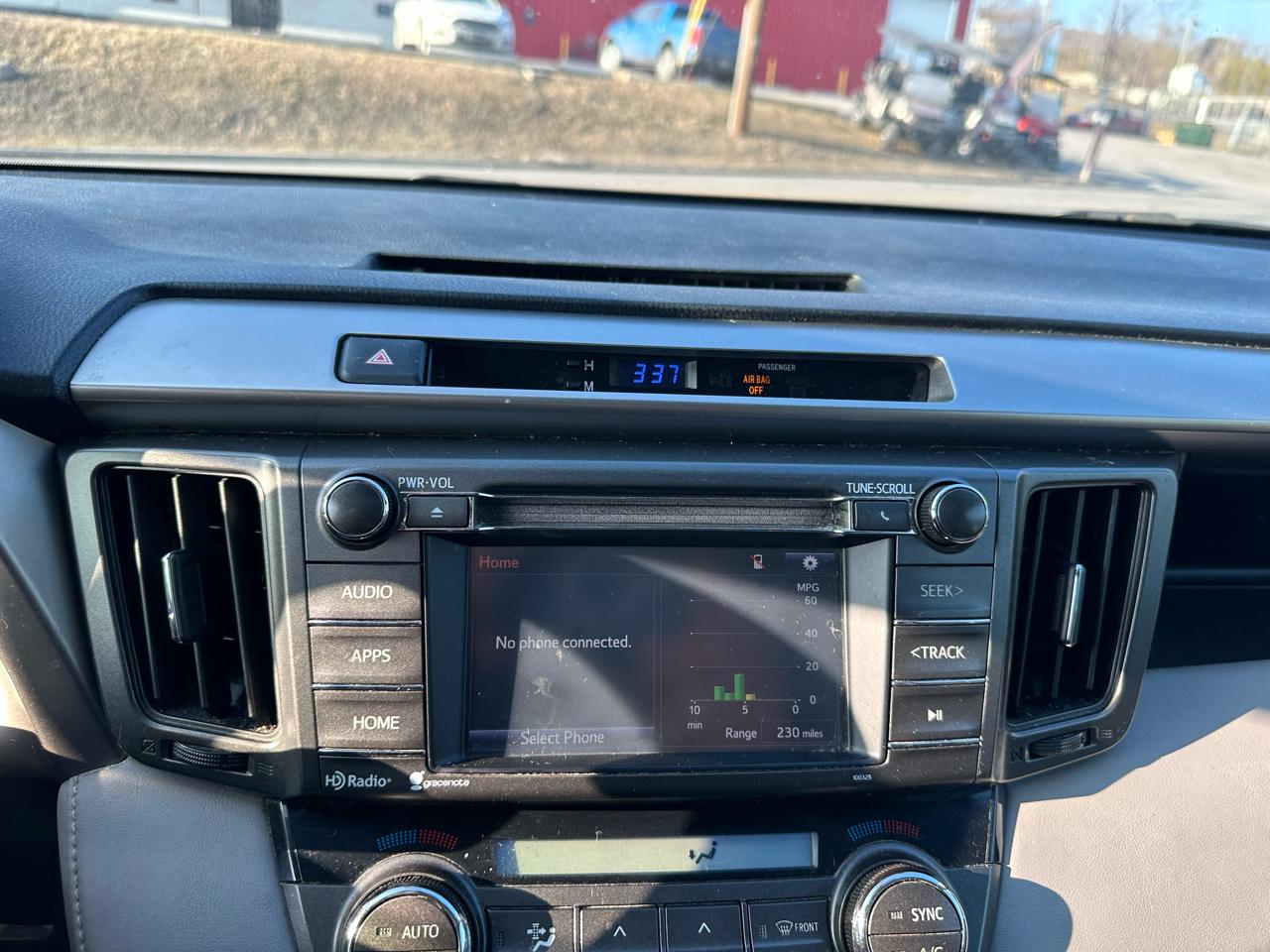 Toyota RAV4 AWD 4dr XLE (Natl) 2015