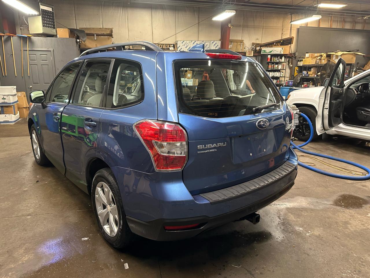 Subaru Forester 4dr CVT 2.5i PZEV 2016