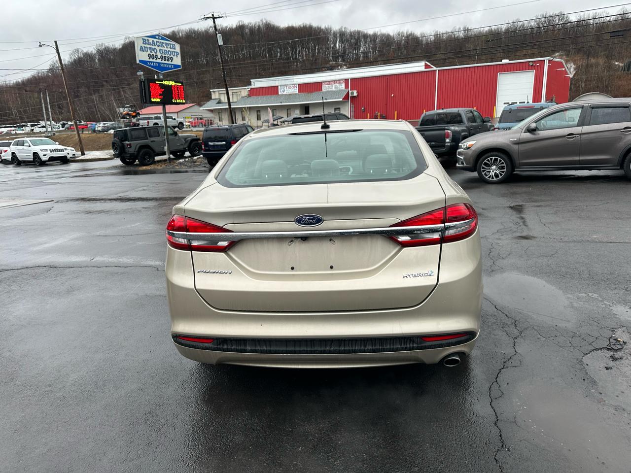 Ford Fusion Hybrid S FWD 2018