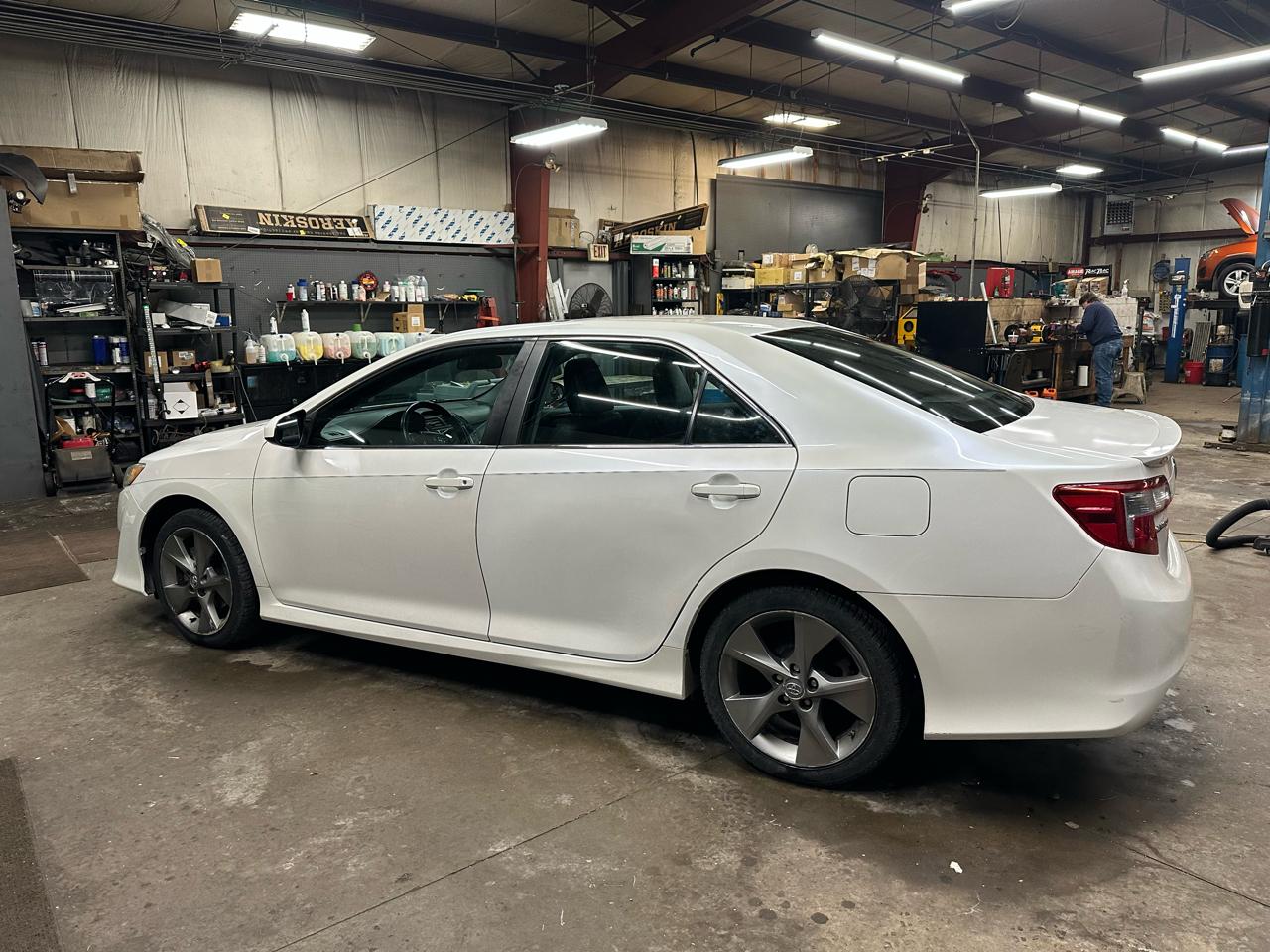 Toyota Camry 2014.5 4dr Sdn I4 Auto SE Sport (Natl) 2014