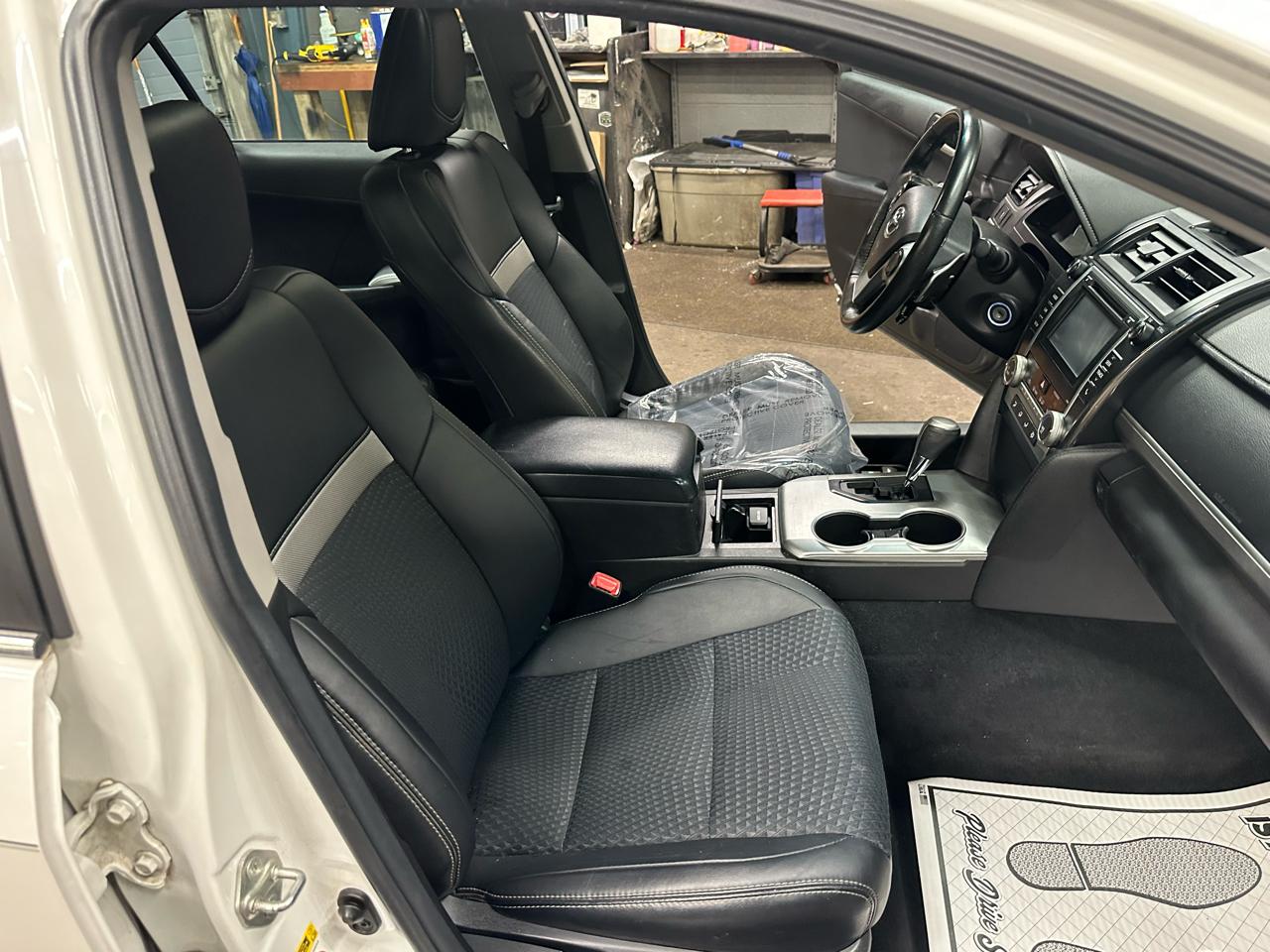 Toyota Camry 2014.5 4dr Sdn I4 Auto SE Sport (Natl) 2014