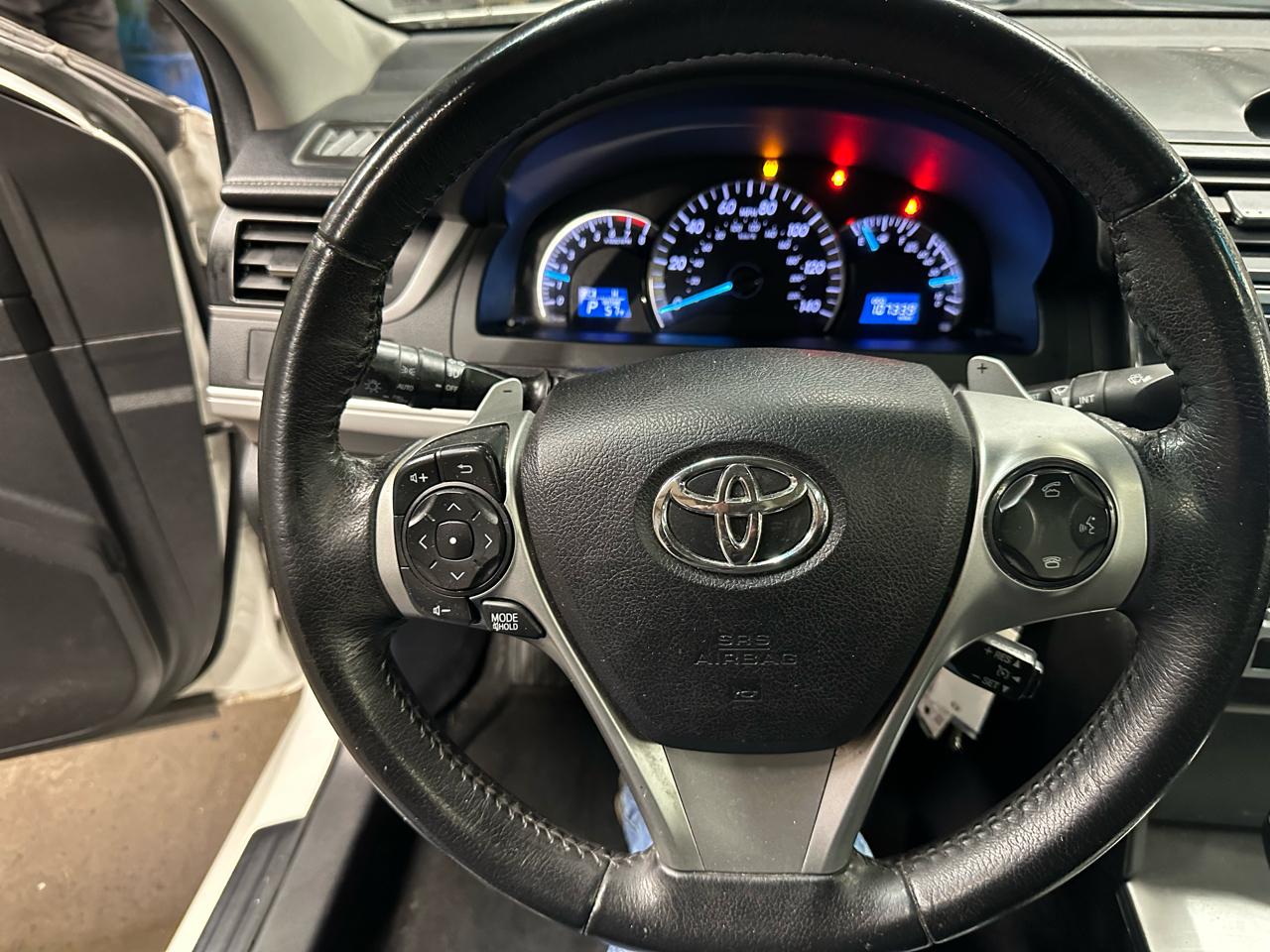 Toyota Camry 2014.5 4dr Sdn I4 Auto SE Sport (Natl) 2014