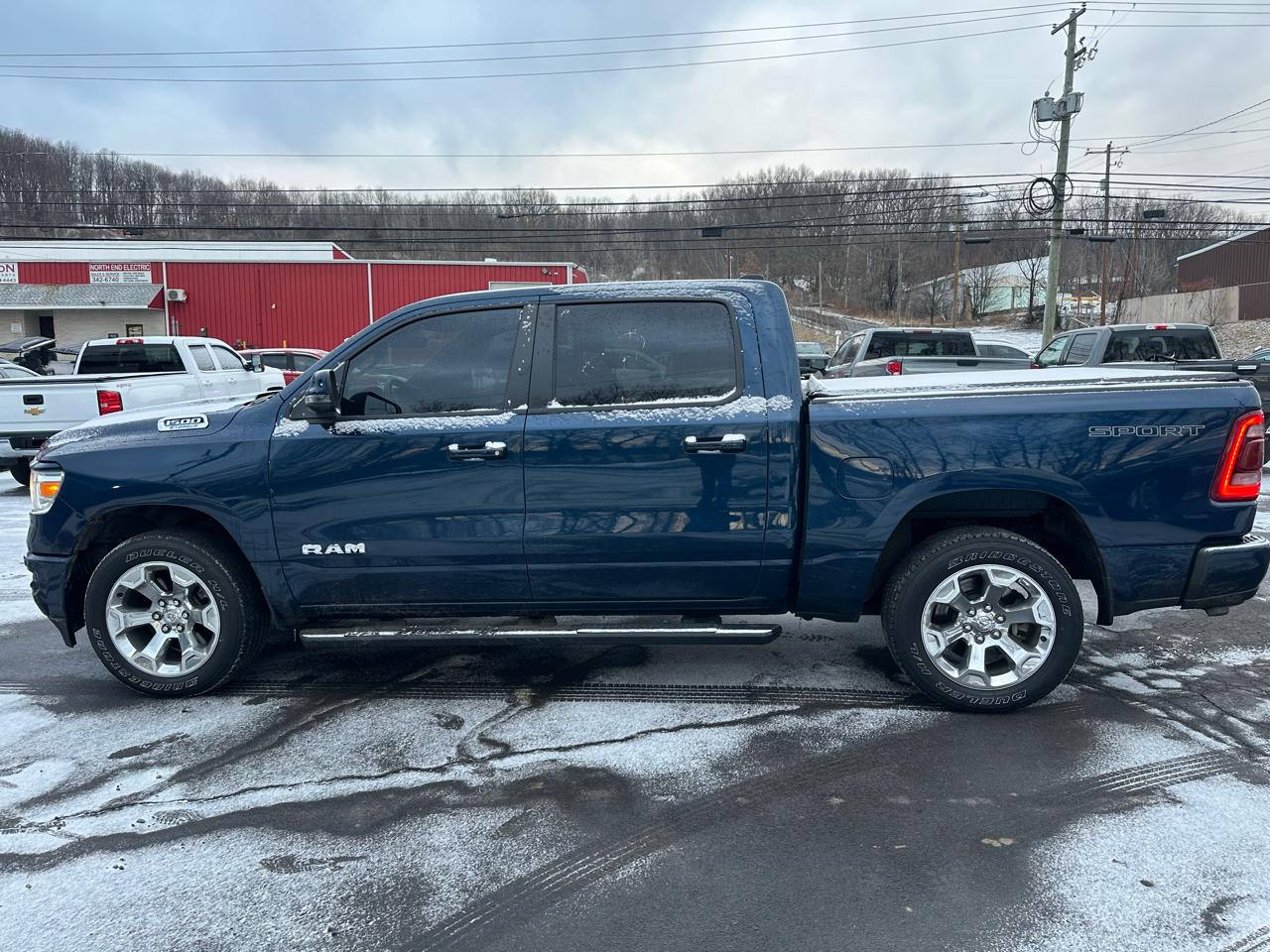 RAM 1500 Big Horn 4x4 Crew Cab 5'7" Box 2023