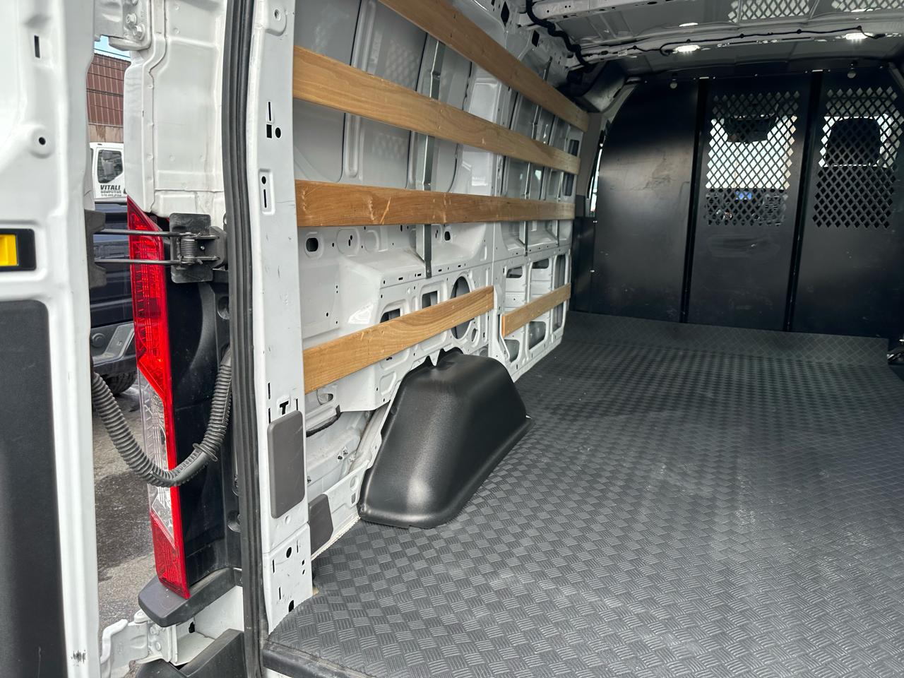 Ford Transit Cargo Van T-250 130" Low Rf 9070 GVWR RWD 2024