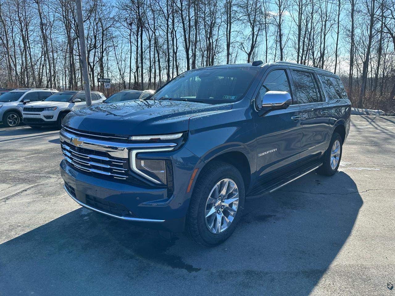 2025 Chevrolet Suburban 4WD 4dr Premier
