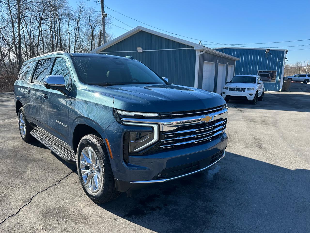 Chevrolet Suburban 4WD 4dr Premier 2025