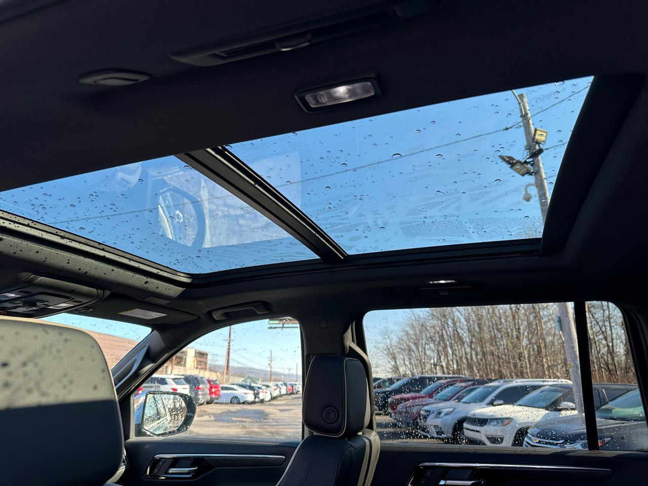 Chevrolet Suburban 4WD 4dr Premier 2025