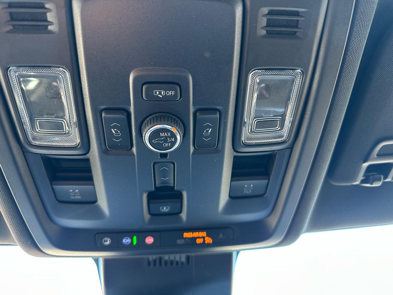 Chevrolet Suburban 4WD 4dr Premier 2025