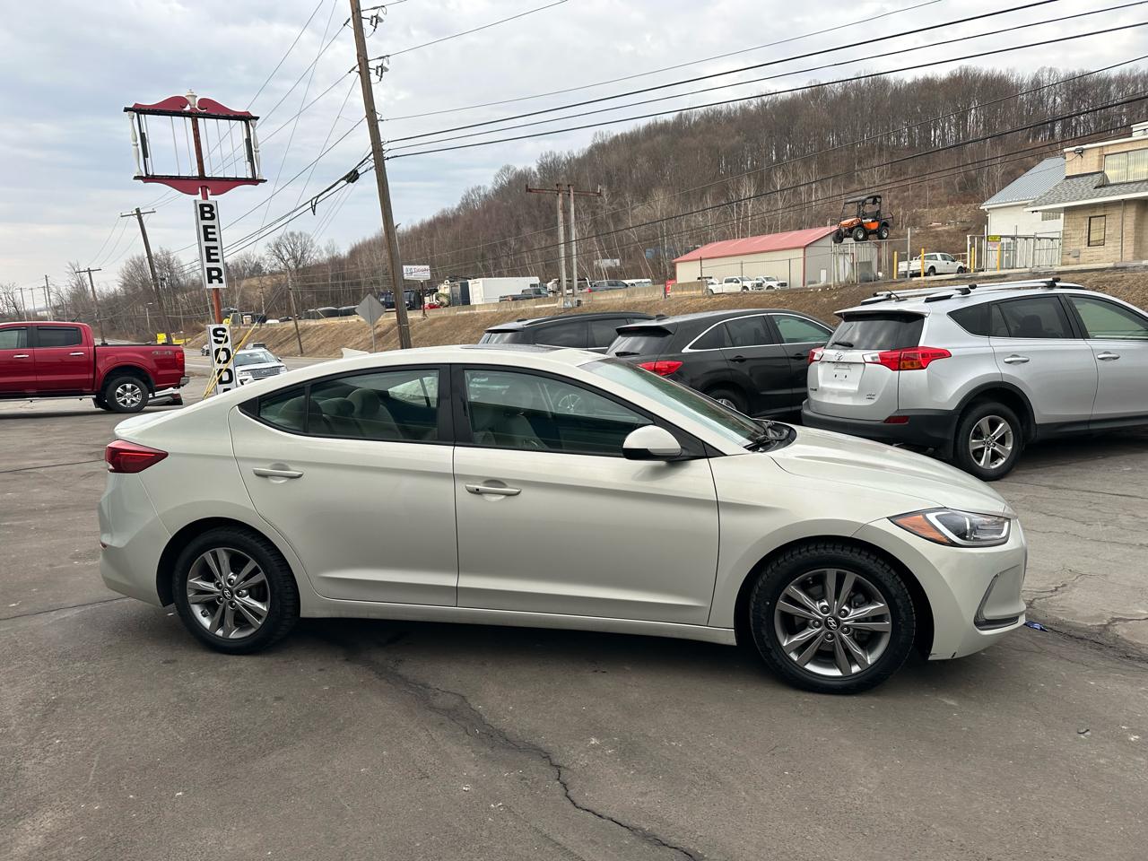 Hyundai Elantra Value Edition 2.0L Auto (Ulsan) 2017