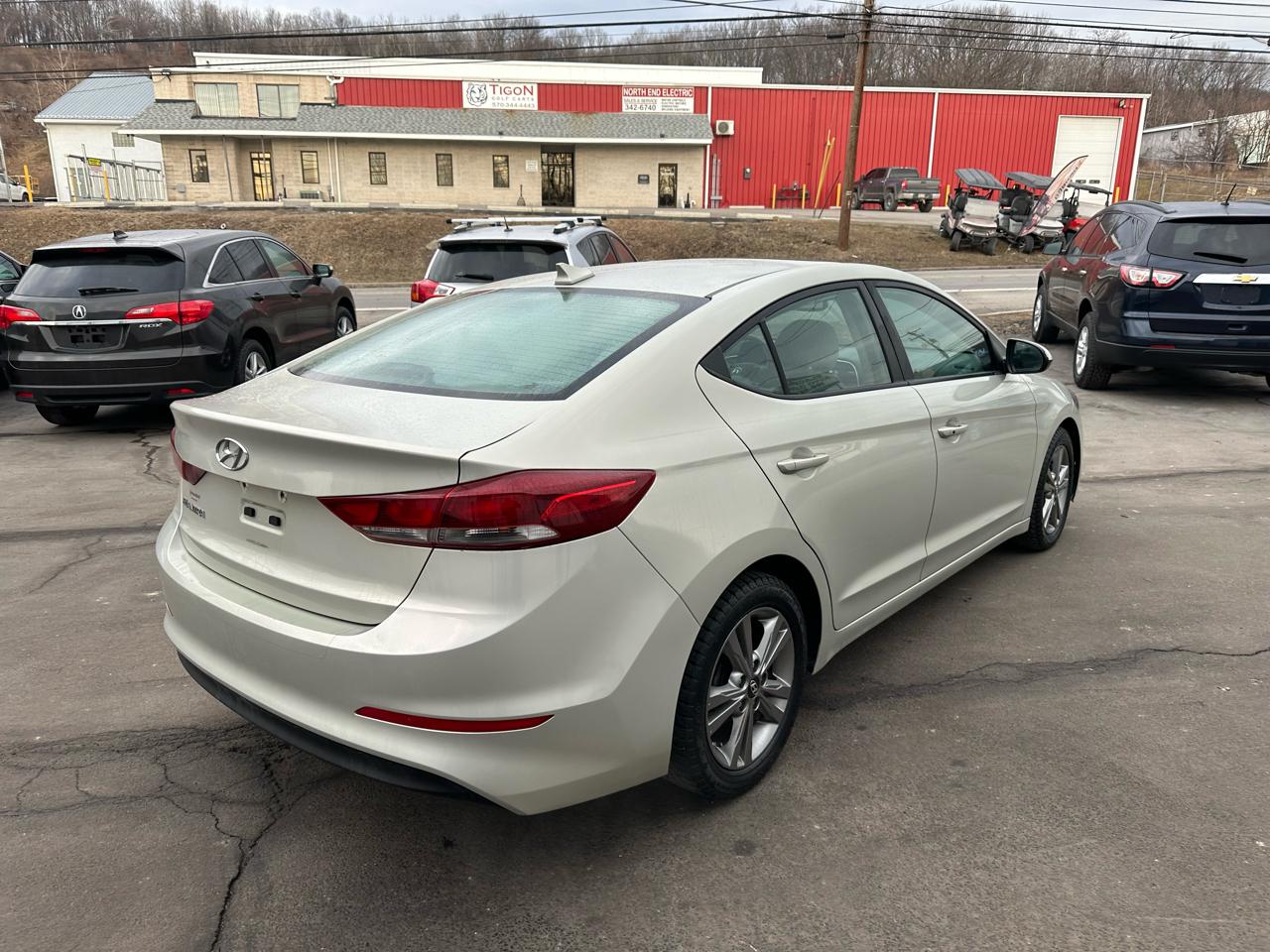 Hyundai Elantra Value Edition 2.0L Auto (Ulsan) 2017