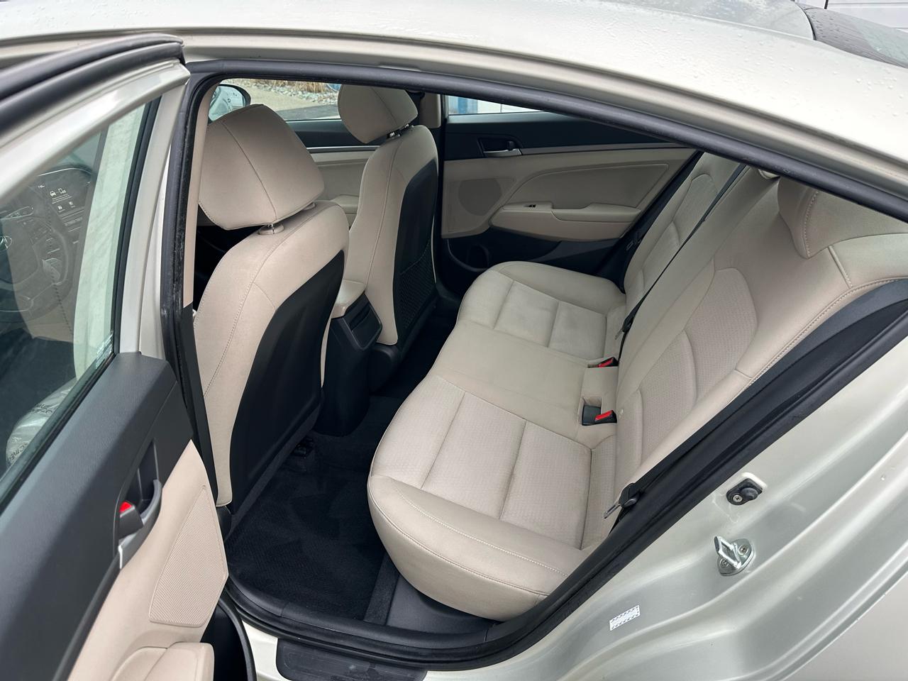 Hyundai Elantra Value Edition 2.0L Auto (Ulsan) 2017
