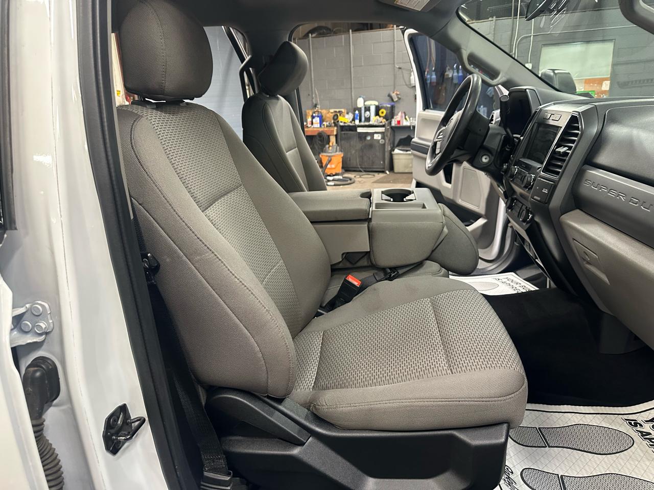 Ford Super Duty F-250 SRW XLT 4WD Crew Cab 8' Box 2021