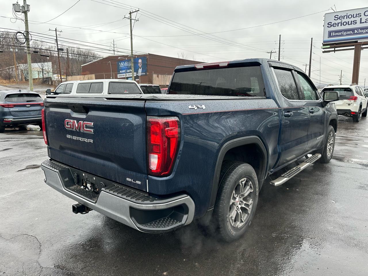 GMC Sierra 1500 4WD Crew Cab 147" SLE 2021