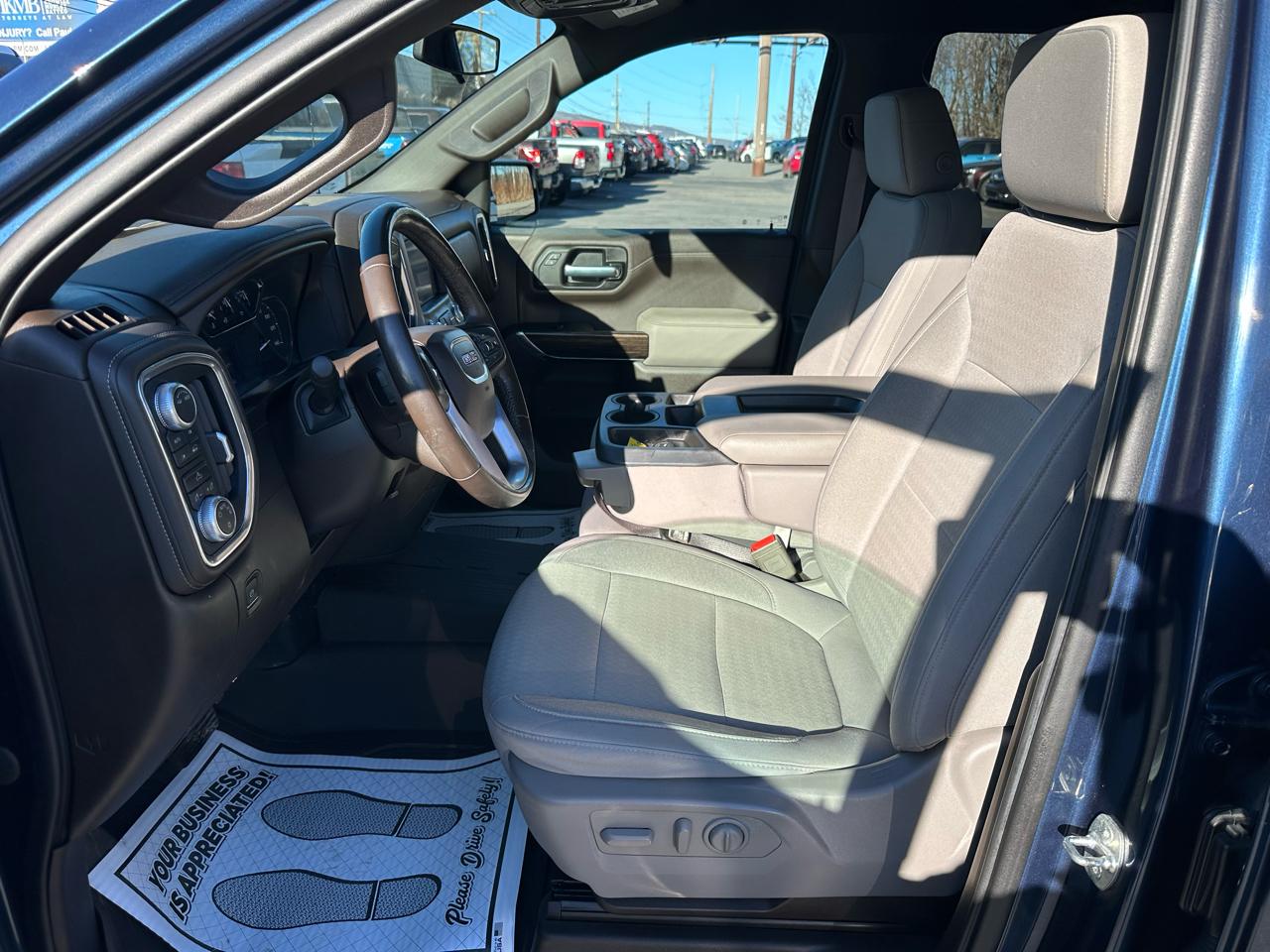 GMC Sierra 1500 4WD Crew Cab 147" SLE 2021