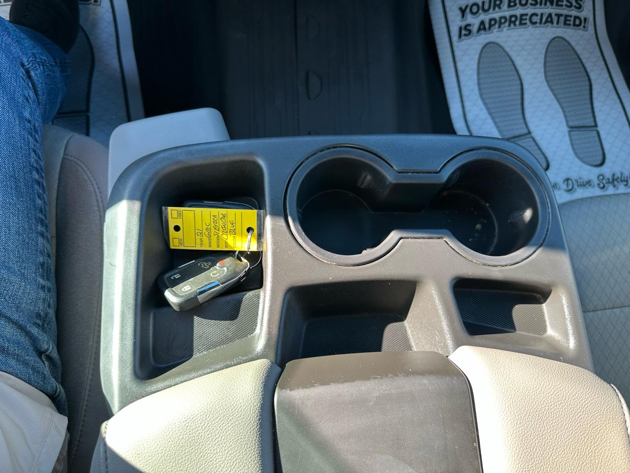 GMC Sierra 1500 4WD Crew Cab 147" SLE 2021