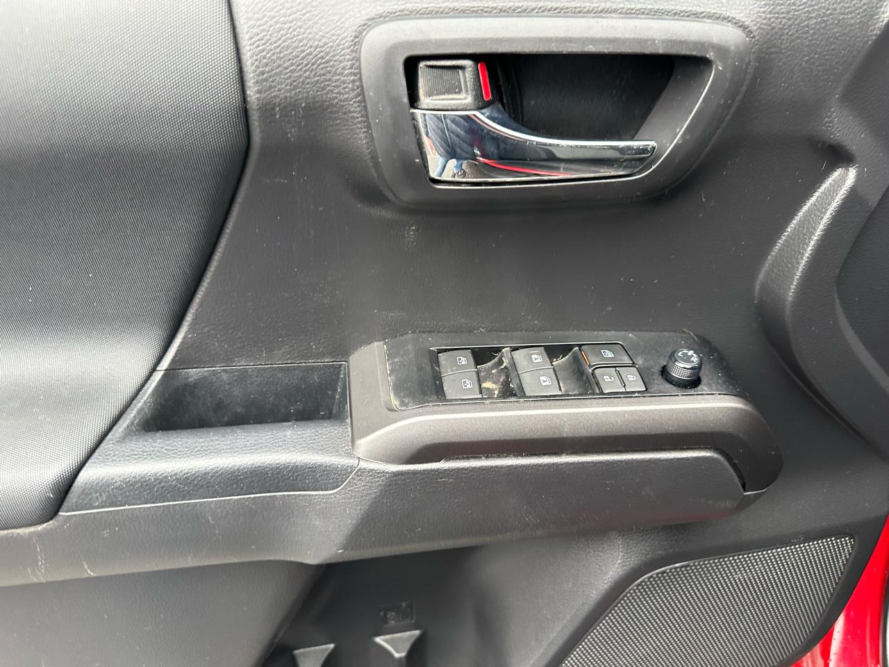 Toyota Tacoma 4WD TRD Off Road Double Cab 5' Bed V6 MT (Natl) 2023