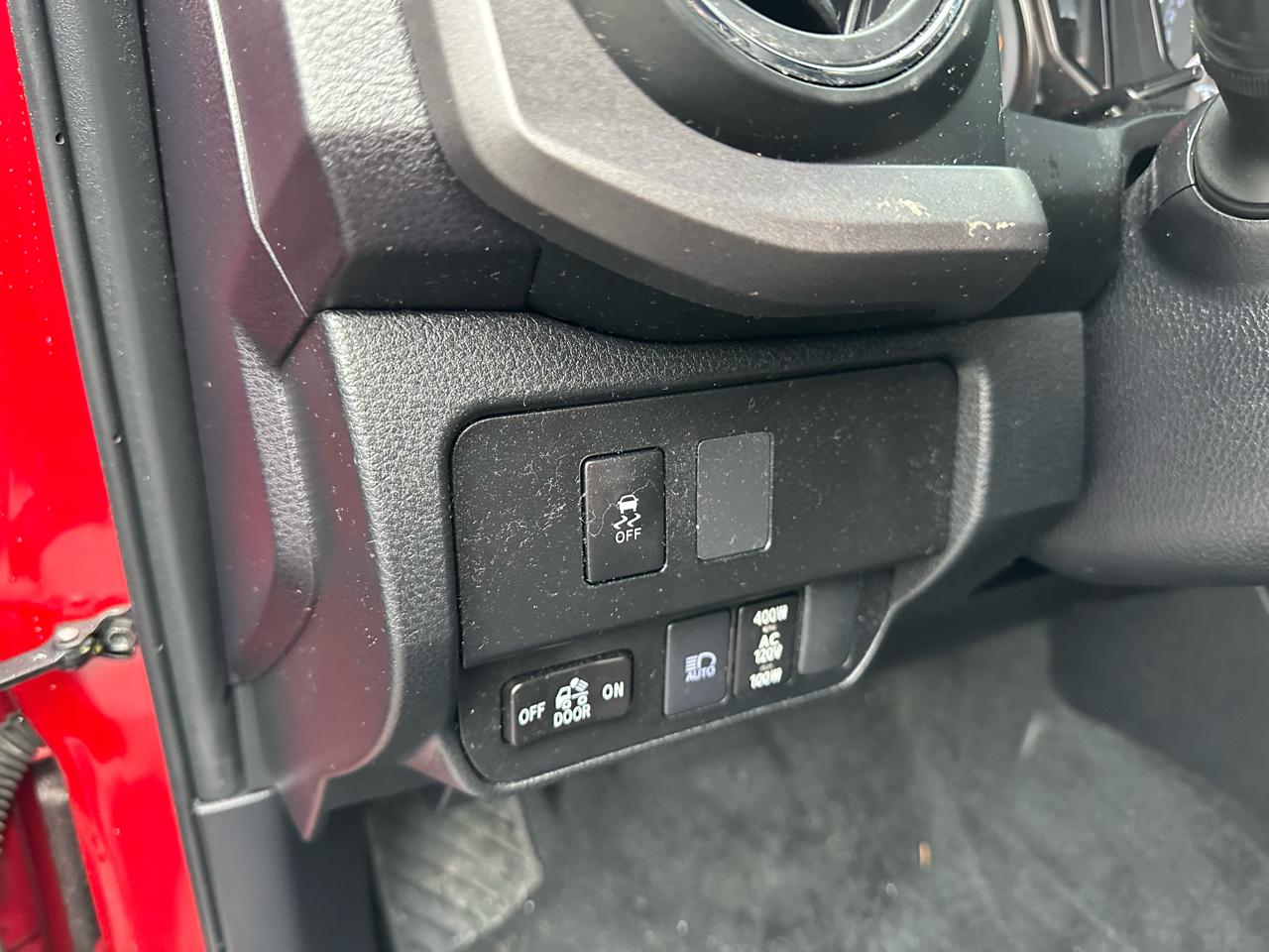 Toyota Tacoma 4WD TRD Off Road Double Cab 5' Bed V6 MT (Natl) 2023