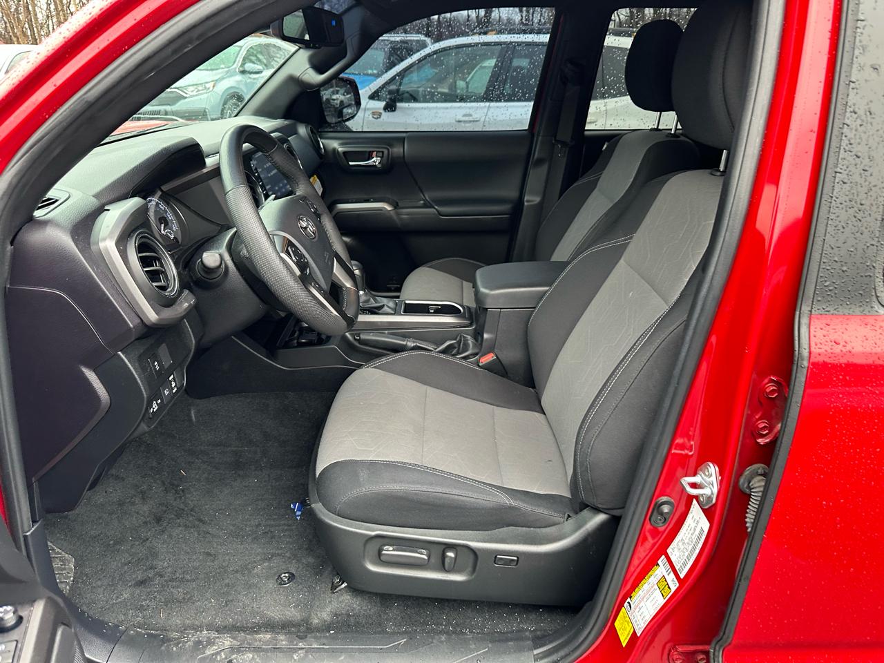 Toyota Tacoma 4WD TRD Off Road Double Cab 5' Bed V6 MT (Natl) 2023