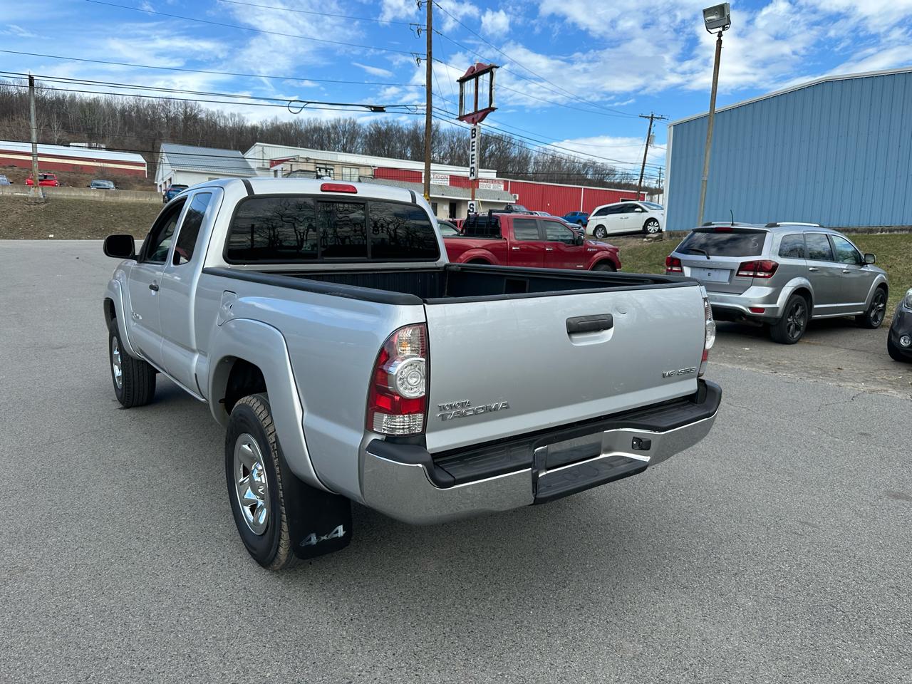 Toyota Tacoma 4WD Access V6 MT (Natl) 2010