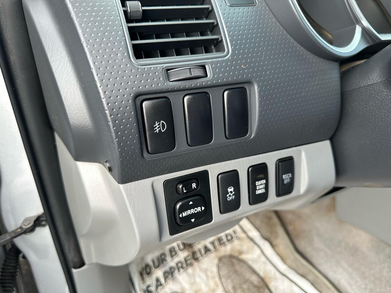 Toyota Tacoma 4WD Access V6 MT (Natl) 2010