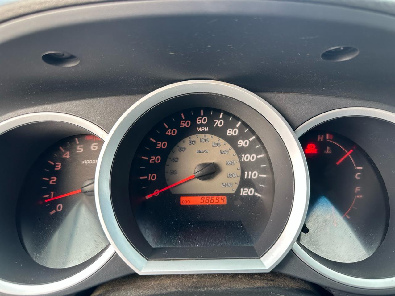 Toyota Tacoma 4WD Access V6 MT (Natl) 2010