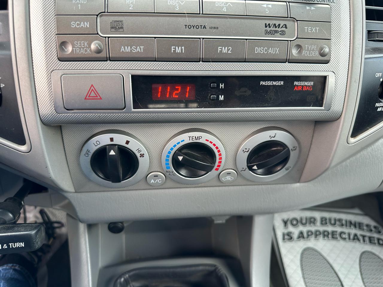 Toyota Tacoma 4WD Access V6 MT (Natl) 2010