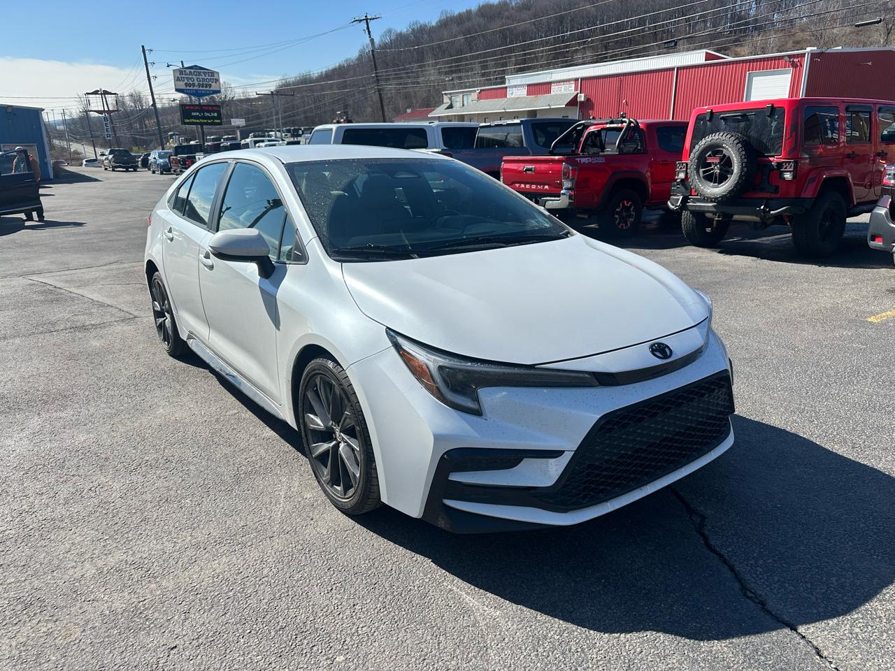 Toyota Corolla SE CVT (Natl) 2023