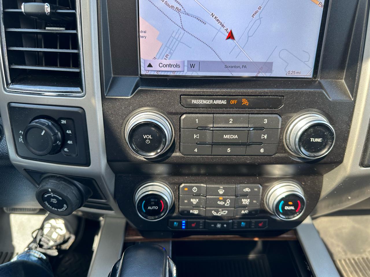 Ford F-150 Lariat 4WD SuperCrew 5.5' Box 2019