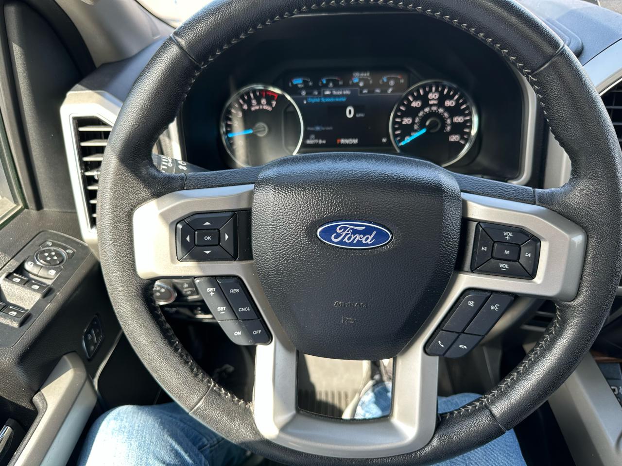 Ford F-150 Lariat 4WD SuperCrew 5.5' Box 2019