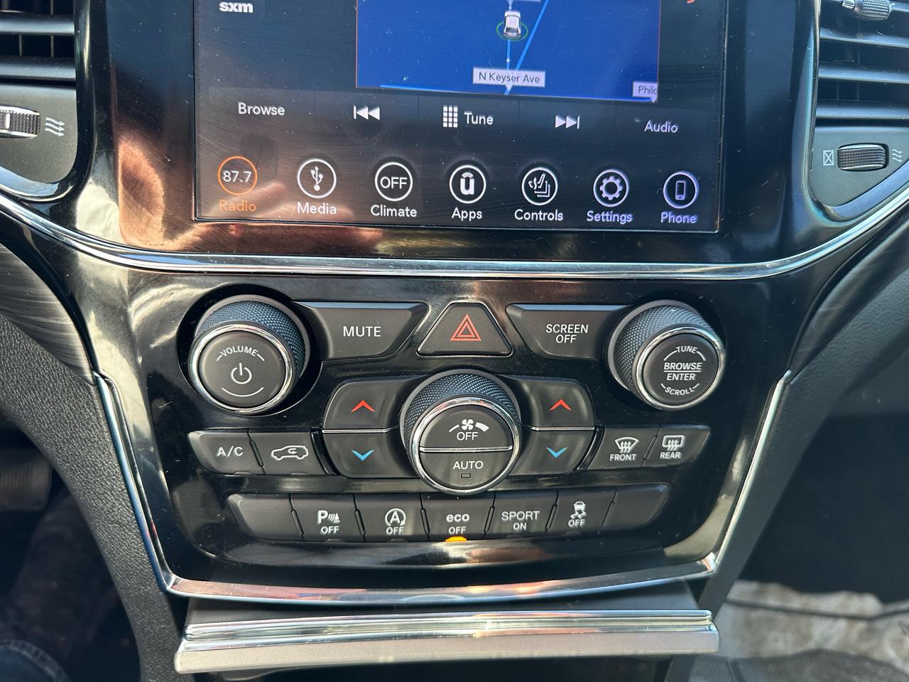 Jeep Grand Cherokee Altitude 4x4 2019