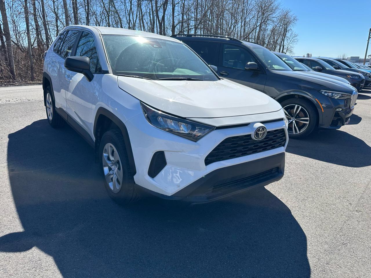 Toyota RAV4 LE AWD (Natl) 2022