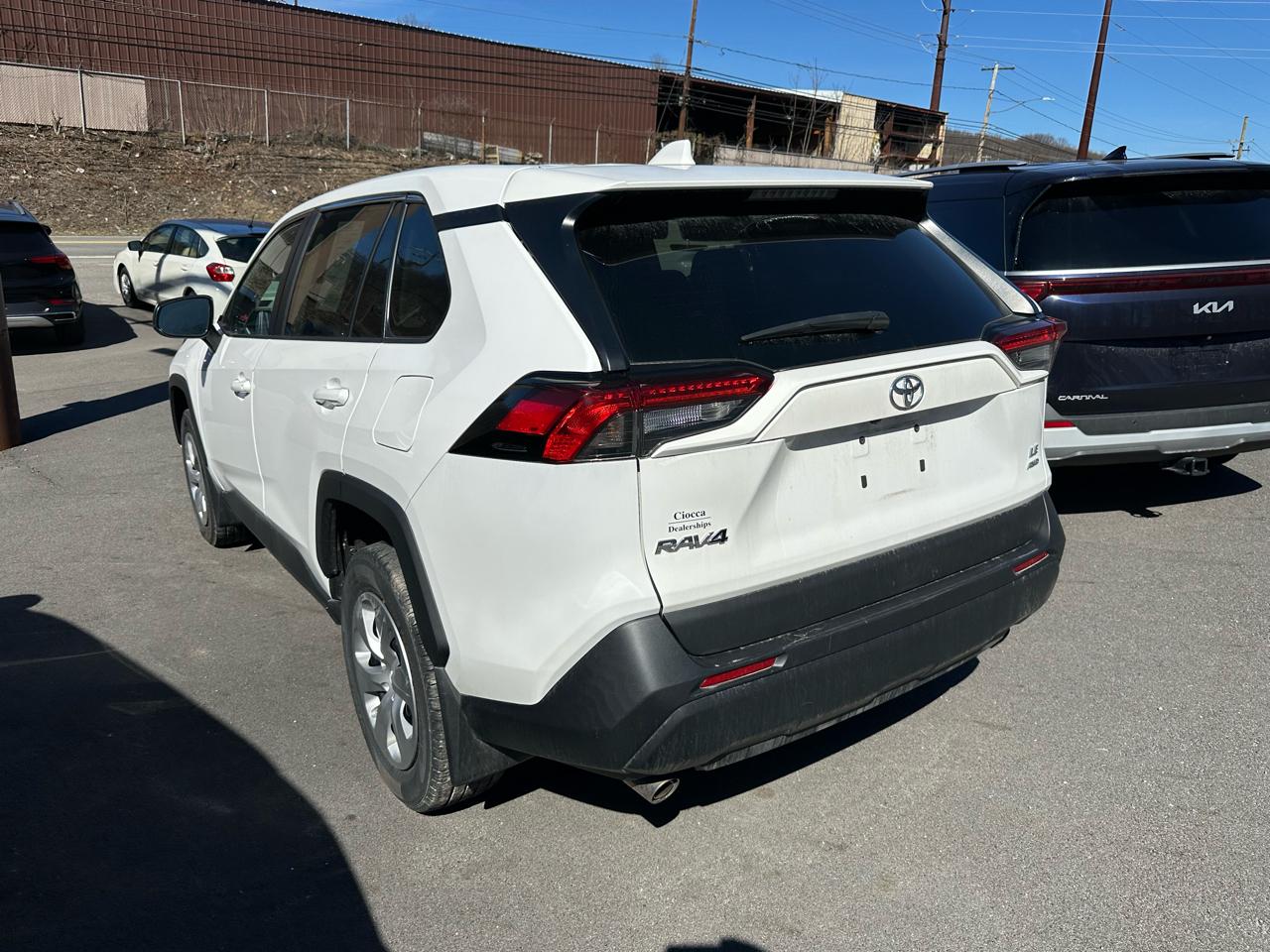Toyota RAV4 LE AWD (Natl) 2022