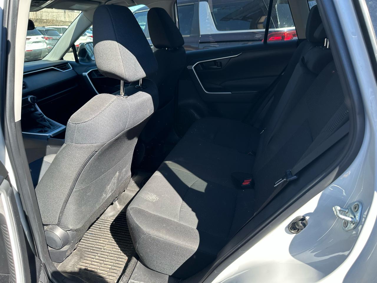 Toyota RAV4 LE AWD (Natl) 2022