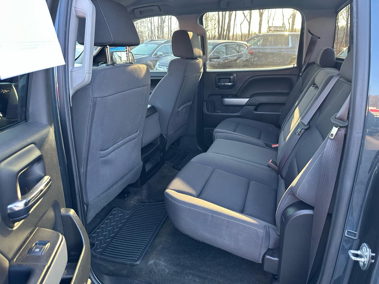 Chevrolet Silverado 1500 4WD Crew Cab 143.5" LT w/2LT 2017